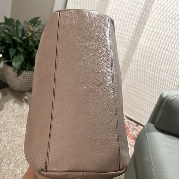 COACH LEATHER HANDBAG - Picture 5 of 9